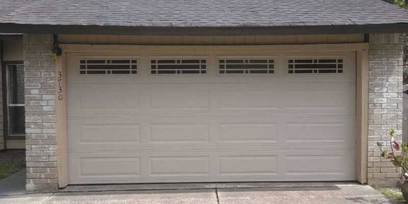 How to Deal with a Broken Garage Door? Who to Call to Get it fixed in No Time?
